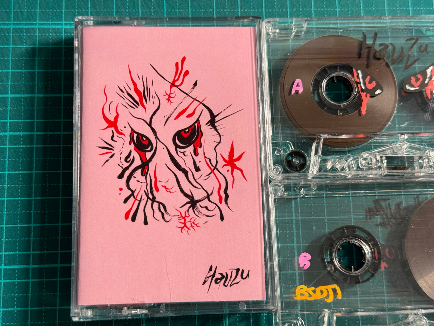 Hauzu - s/t TAPE